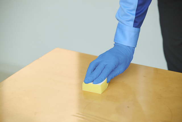 拭き上げ除菌仕上げ